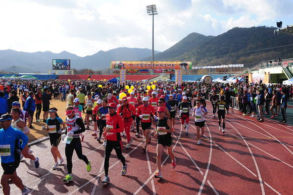 제11회 고창 고인돌마라톤대회 '출발'