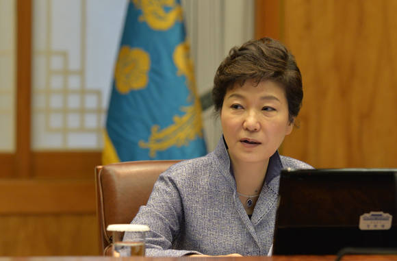 발언하는 박근혜 대통령