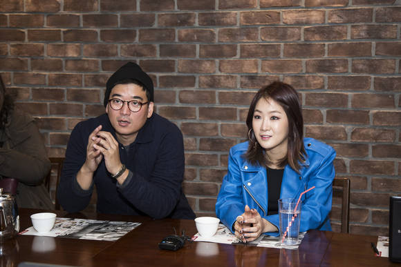JTBC '대단한 시집'의 김형중PD와 소유