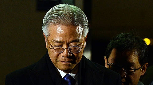 고개 숙인 현재현 회장