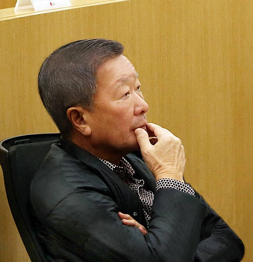 구본무 LG회장 "위기를 기회로 반전시켜야"