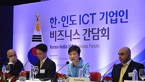 박 대통령, 한·인도 ICT 기업인 비즈니스 간담회 참석