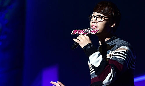 열창하는 홍대광/뉴시스