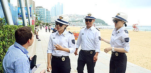 부산관광경찰대 본격 활동/뉴시스