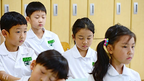 개학했지만 쏟아지는 졸음~/뉴시스