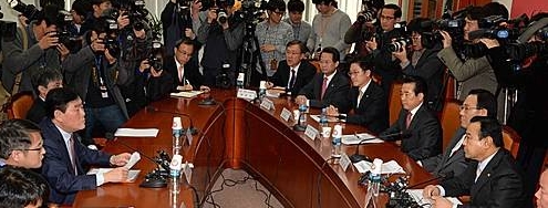 소득세 연말정산 관련 긴급당정회의/뉴시스