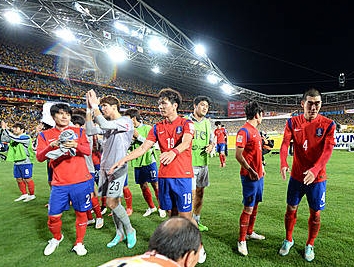 준우승 차지한 한국 축구 대표팀/뉴시스