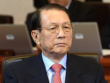국무회의 참석한 김기춘 비서실장/뉴시스