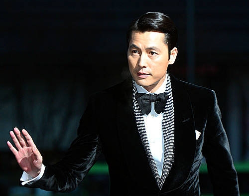시상식 참석하는 배우 정우성/뉴시스