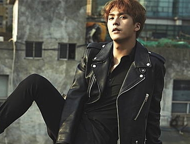 비스트 손동운, 일본 솔로앨범/뉴시스