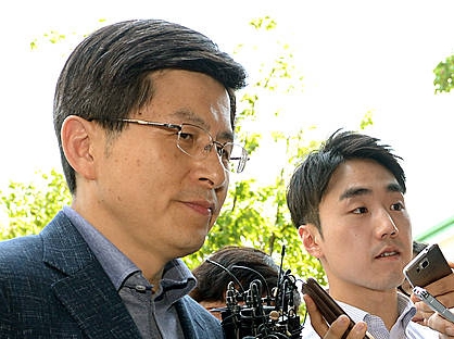 황교안 국무총리 후보자 출근/뉴시스
