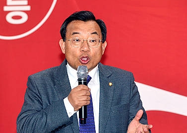 강연하는 이정현 의원/뉴시스