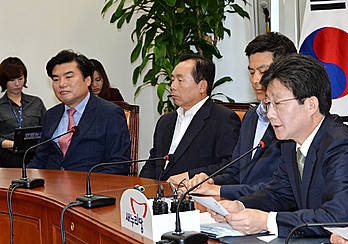 최고중진연석회의 주재하는 유승민/뉴시스