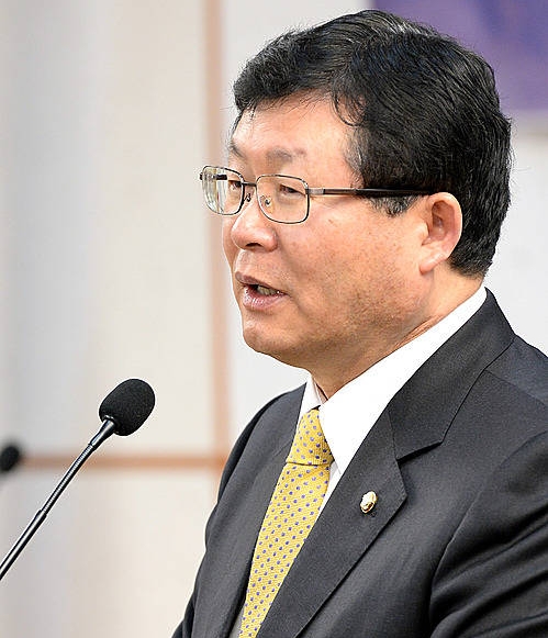 축사 하는 설훈 의원/뉴시스