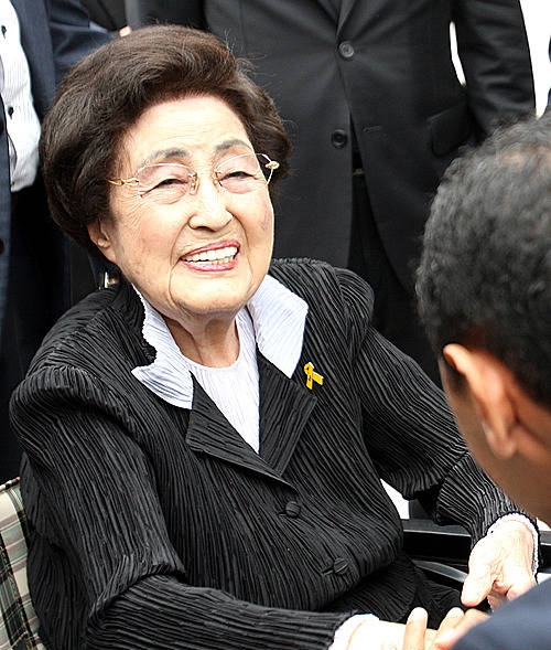 밝게 웃는 이희호 이사장/뉴시스
