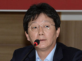 발언하는 유승민 원내대표/뉴시스
