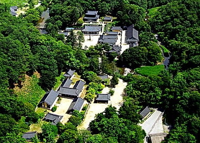 하늘에서 내려다본 공주 마곡사 전경/뉴시스