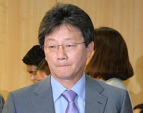 회의실 들어서는 유승민/뉴시스