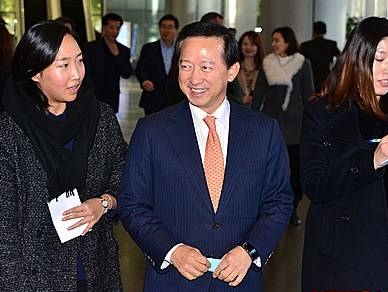삼성인상 참석하는 윤용암 사장/뉴시스