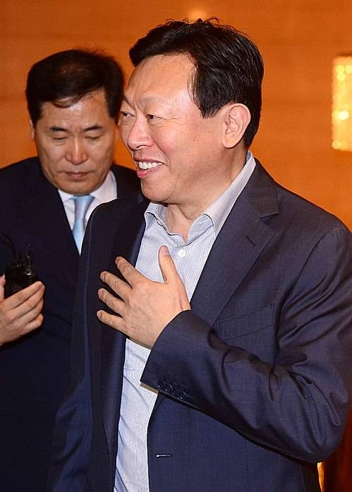 롯데그룹 사장단 회의 참석하는 신동빈 회장/뉴시스