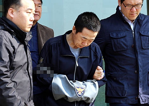 영장실질심사 받으러 가는 시화호 토막시신 사건 피의자/뉴시스
