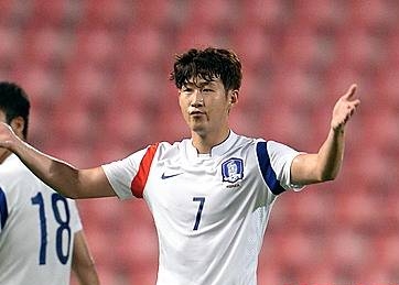 세리머니 하는 손흥민/뉴시스