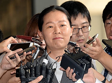 생각에 잠긴 권은희 의원/뉴시스