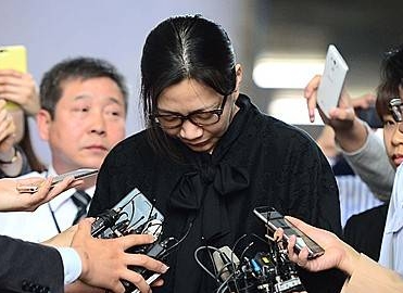 고개숙인 조현아 전 부사장/뉴시스