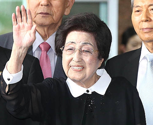 방북하는 이희호 여사/뉴시스