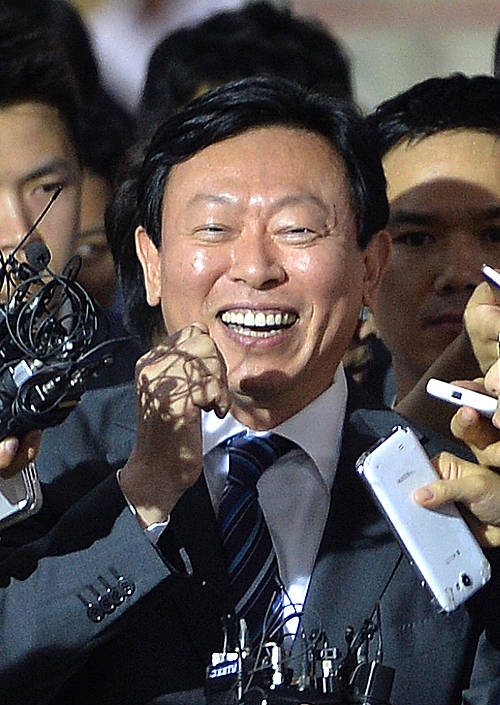 미소 짓는 신동빈 롯데그룹 회장/뉴시스