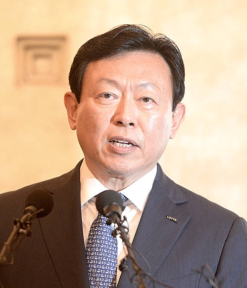 기자회견 하는 신동빈 회장/뉴시스