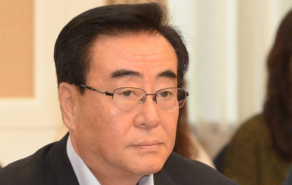 생각에 잠긴 김태원 의원/뉴시스
