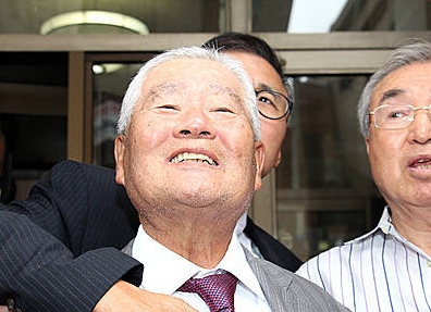 '억울한 옥살이 25년' 이한탁씨 완전석방…"검찰 항소 이유없다" 기각/뉴시스