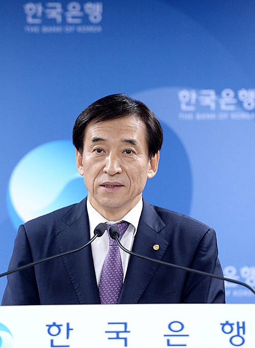 브리핑 하는 이주열 한국은행 총재/뉴시스