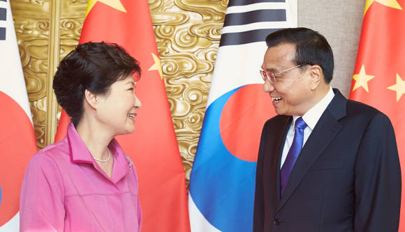 박근혜 대통령, 리커창 총리와 경제 협력 논의/뉴시스