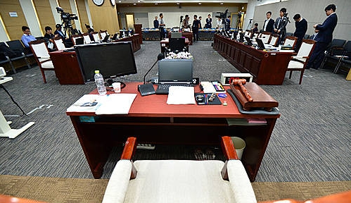 고용노동부 국정감사 시작전부터 파행/뉴시스