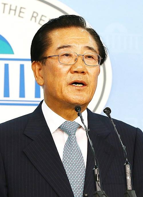 박준영 전 전남지사 새정치민주연합 탈당 기자회견/뉴시스
