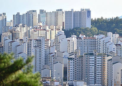 내 집은 있어도 생활비는 쪼들리는 고령층/뉴시스
