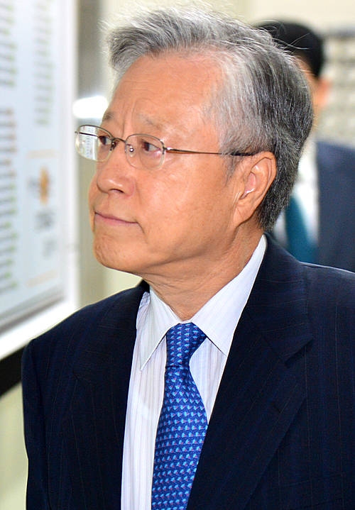 법정 향하는 이석채 전 KT 회장/뉴시스