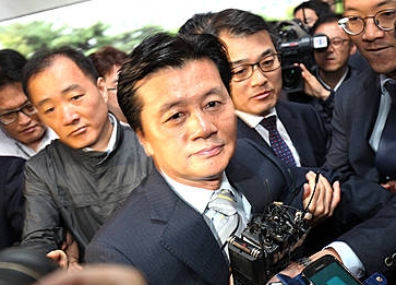 '성폭행 의혹' 심학봉 의원 대구지검 출석/뉴시스