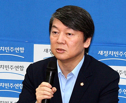 역사교과서 국정화 규탄하는 안철수 전 대표/뉴시스