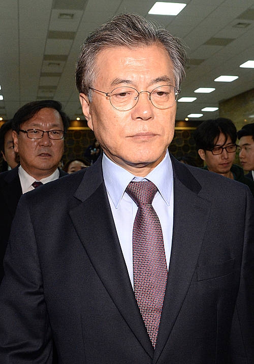협상장 떠나는 문재인 대표/뉴시스