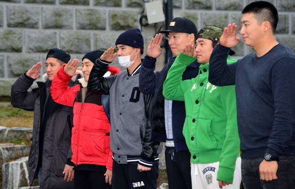 훈련소 입소하는 야구대표 6인방/뉴시스