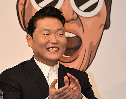 싸이 정규 7집 앨범, 칠집싸이다/뉴시스