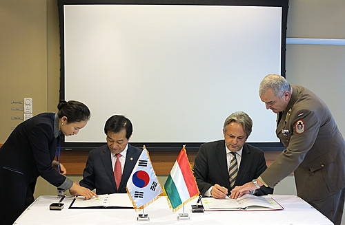 한‧헝가리 군사비밀정보보호협정 체결/뉴시스