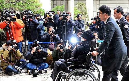 법정으로 향하는 이재현 회장/뉴시스
