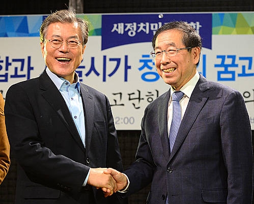 미소짓는 문재인-박원순/뉴시스