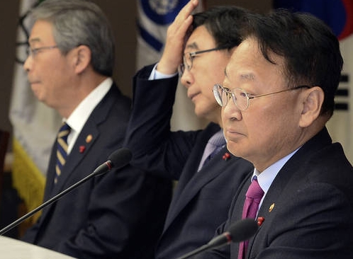 유일호-이기권-임종룡/뉴시스