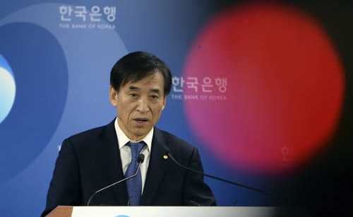 이주열 총재 "통화정책, 美 금리· 가계부채 우려" /뉴시스