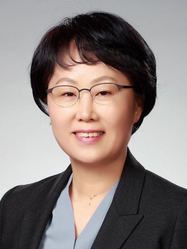 수출입은행 중소중견기업금융본부장에 임명된 김경자 심사평가단장.